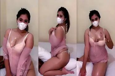 Miss Zara Semok Goyang Pantat Besar Hot Amatir